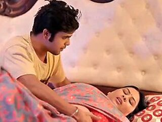 Bhojpuri movie sexy bed scene