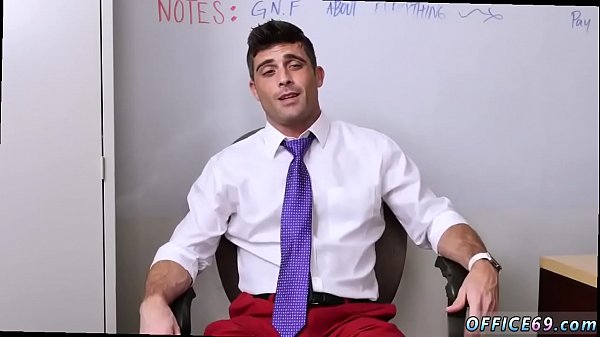 Pinoy-Heteromänner masturbieren und Jungs machen darunter schwulen Sex