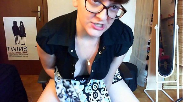 Il tuo capo al lavoro bestemmia e ti umilia pesantemente perch&egrave_ sei solo un cornuto sottomesso da tua moglie