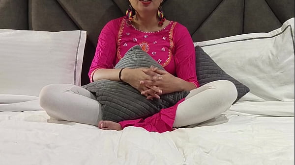 Verheiratete Stiefschwester betrügt ihren Ehemann und wird von ihrem jugendlichen Stiefbruder gefickt