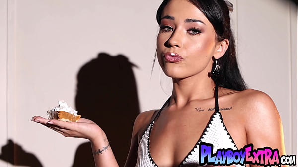 Teen Teen dances - sweet