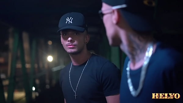 SURUBA COM OS GÊMEOS E O MANO, COLOCAM AS 3 PIROCAS NO MANO