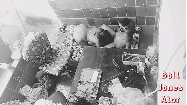 CASAL INVADE CASA ABANDONADA PARA FODER/Mariana Estrada..